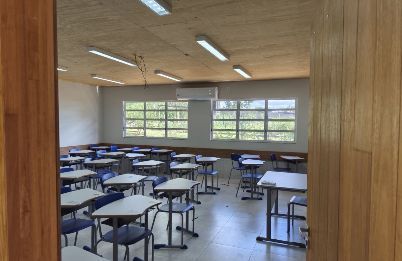 Estado avança na substituição de salas de madeira com anúncio de novas entregas