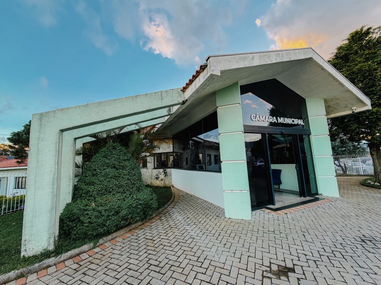 Câmara de Carambeí promove audiência pública sobre projeto voltado ao TEA
