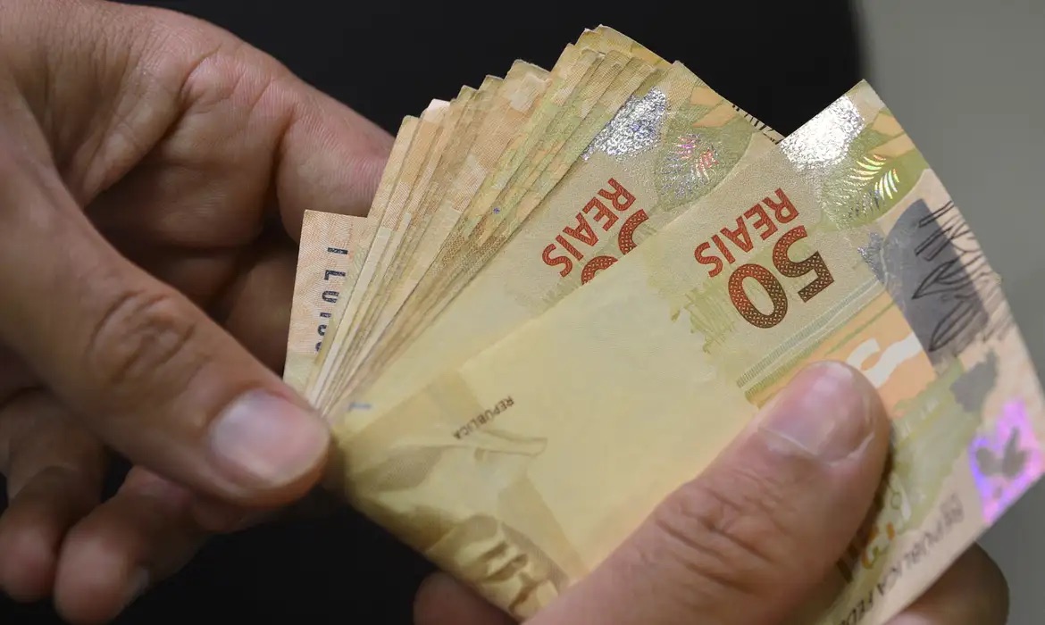 Caixa paga Bolsa Família a beneficiários com NIS de final 8