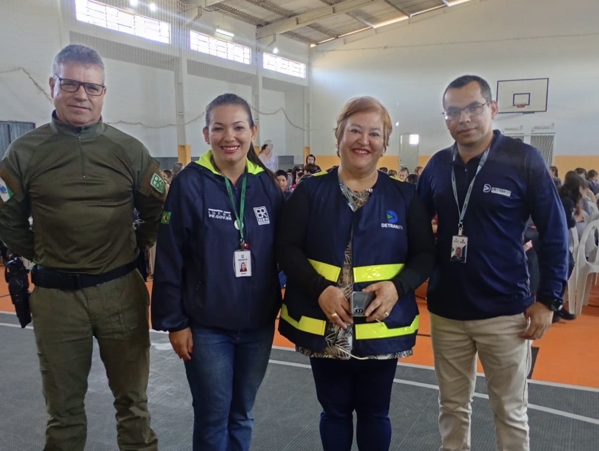 Maio Amarelo leva conscientização sobre trânsito para escola de Carambeí