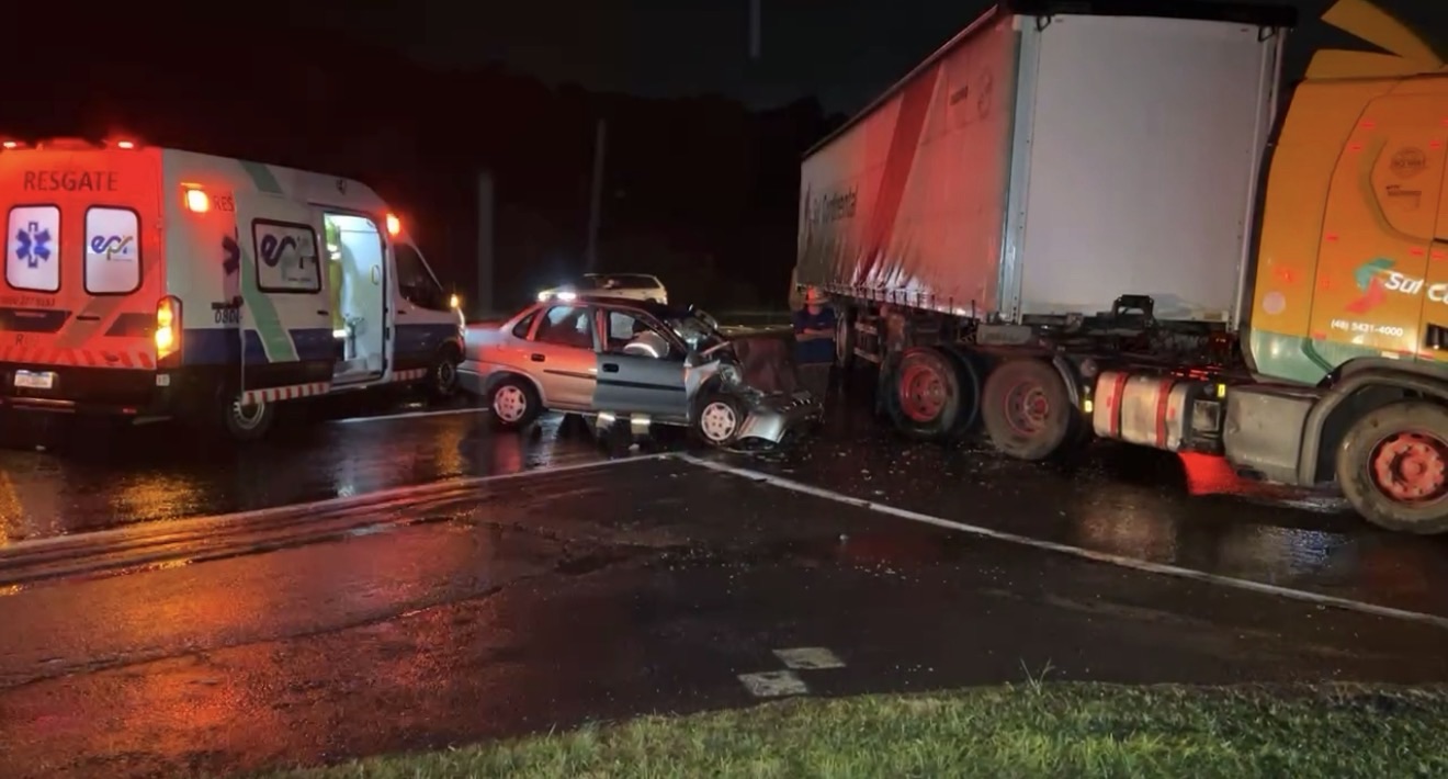 Idosa morre em grave acidente na PR-151 em Carambeí