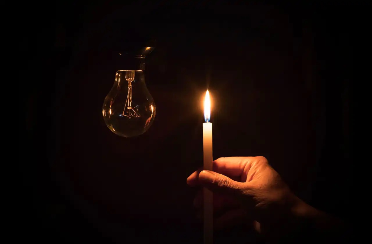 Moradores do Boqueirão enfrentam mais de 15 horas sem energia em Carambeí
