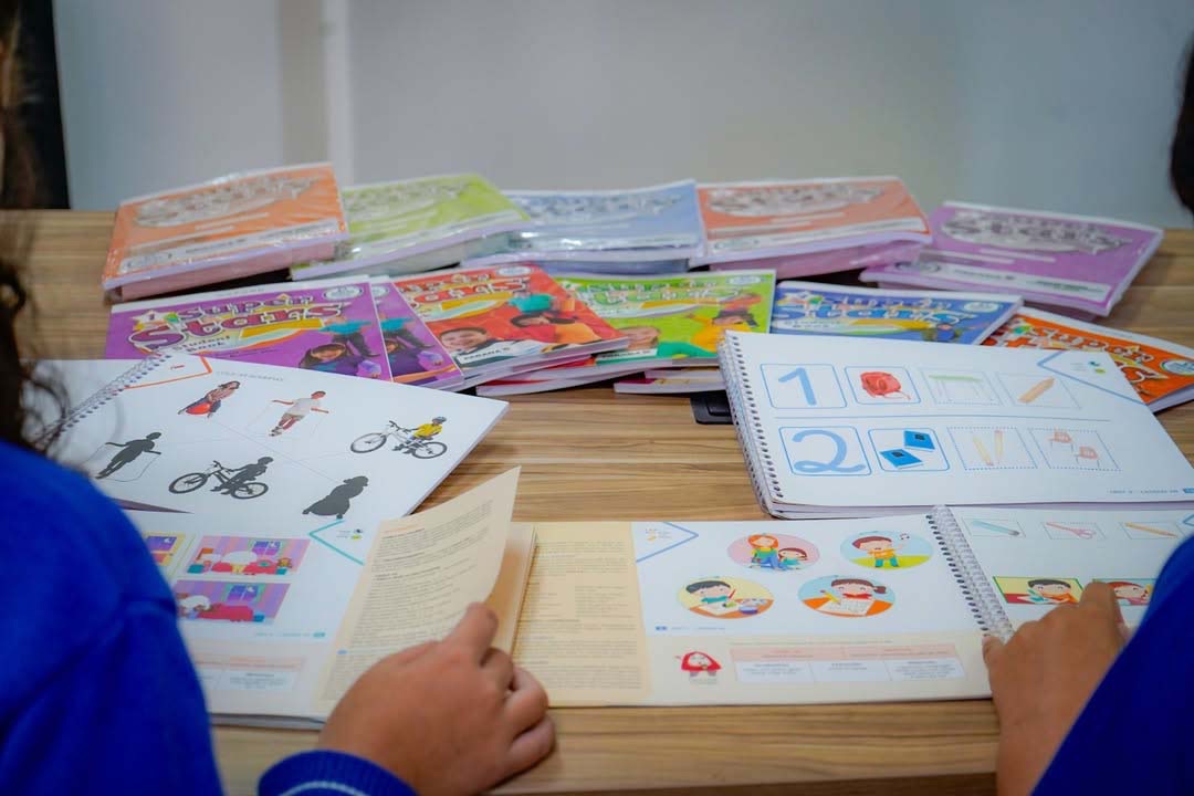 Com fomento do Estado, aulas de inglês já são realidade em 248 redes municipais do Paraná