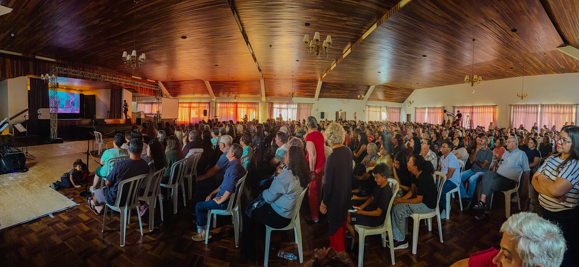 Teatro “Raízes de Fé” emociona público em Carambeí