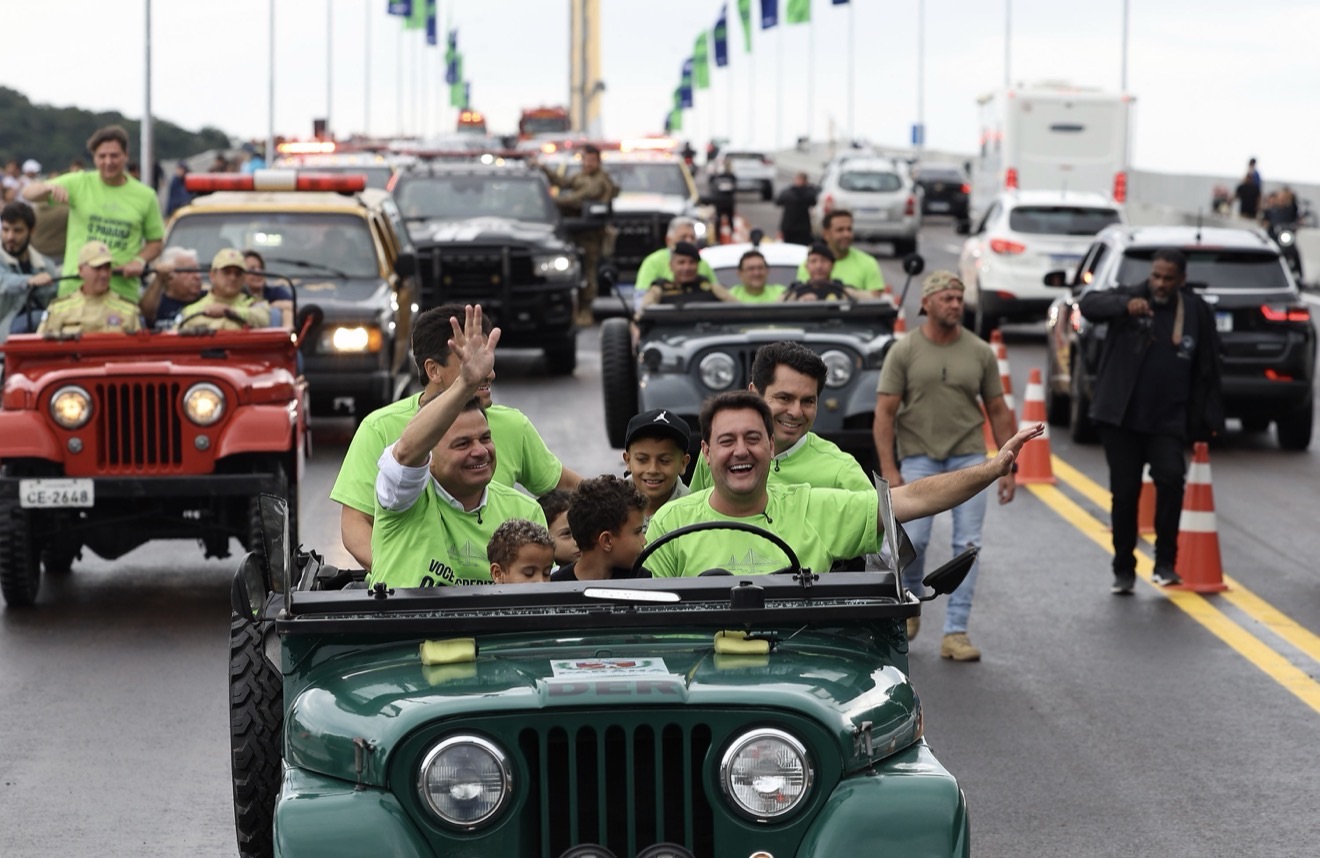 Fim da espera: tráfego de veículos é liberado na Ponte de Guaratuba