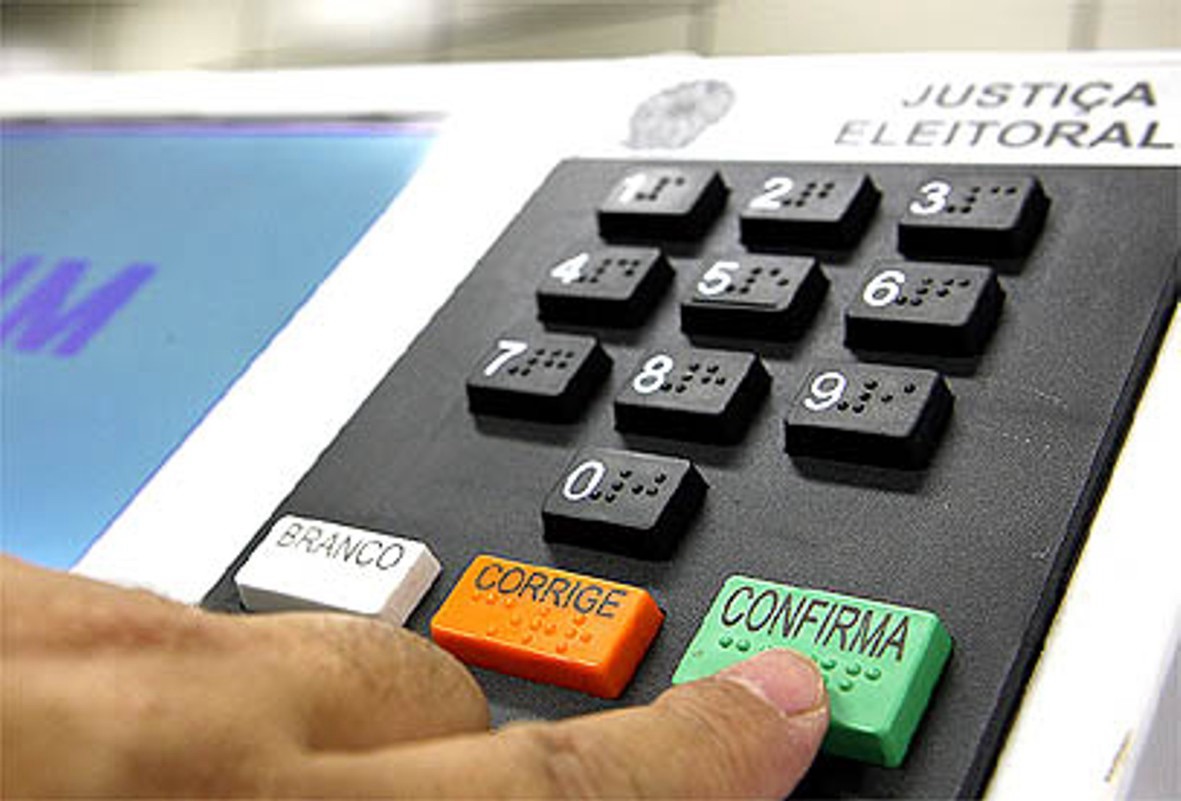 Prazo para tirar ou regularizar título de eleitor termina nesta quarta