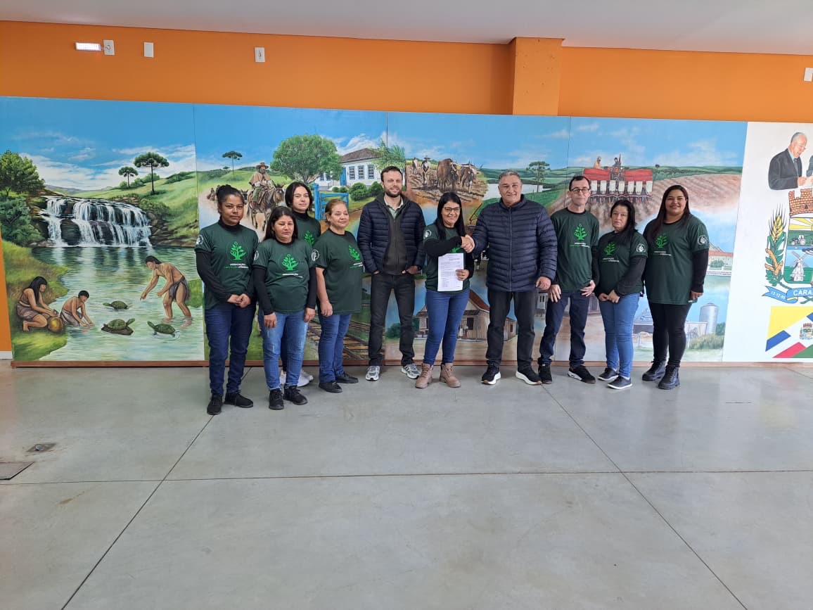 Após um ano de tratativas, Prefeitura de Carambeí formaliza novo modelo para a coleta seletiva de recicláveis