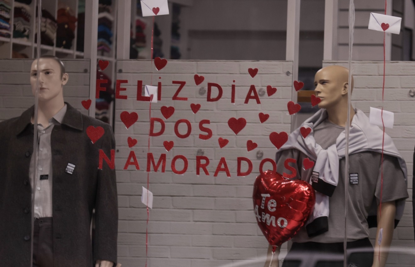 Dia dos Namorados: Procon-PR orienta consumidores sobre compras e trocas de presentes