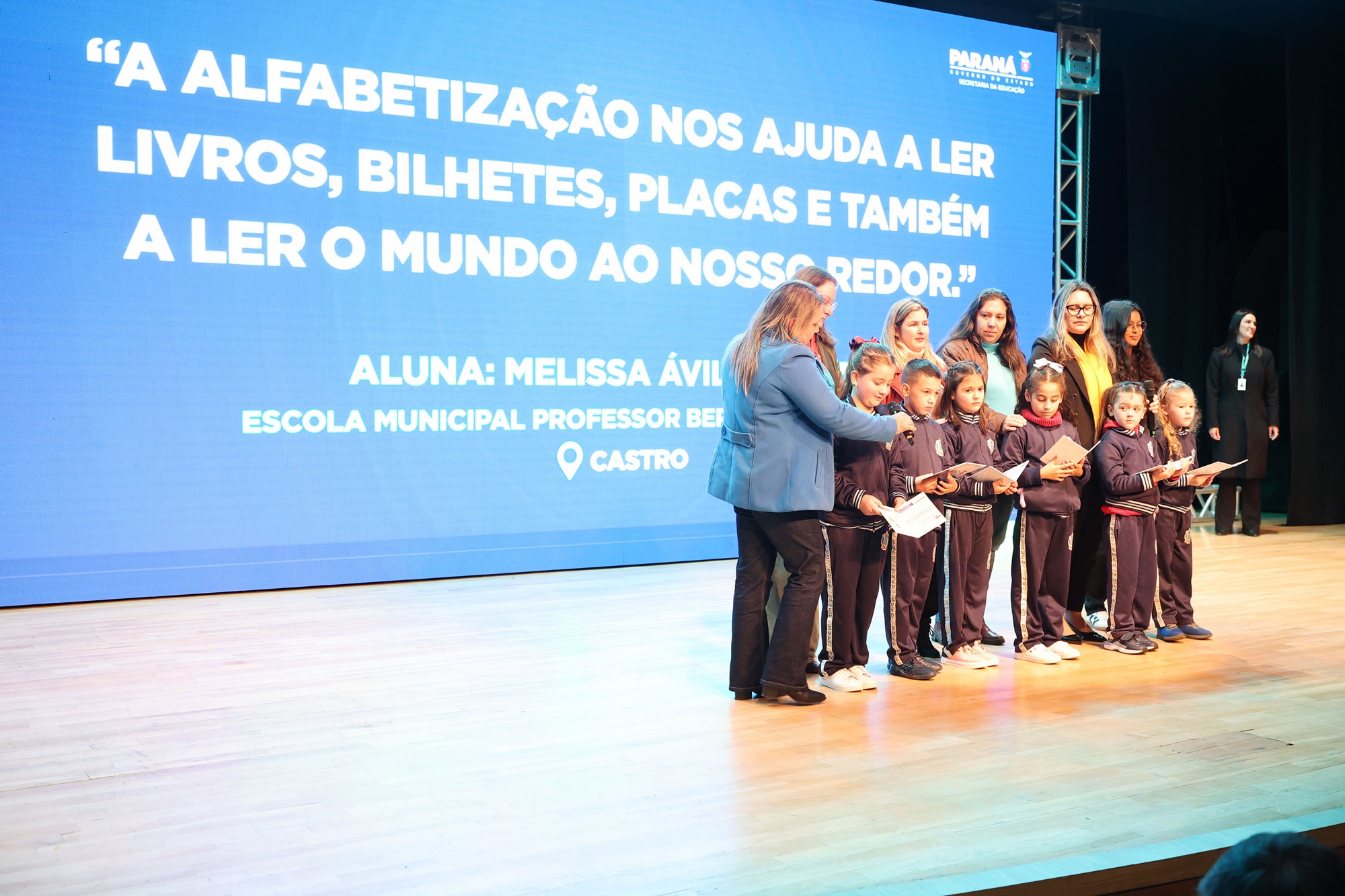 Castro tem seis escolas premiadas no Alfabetiza Juntos e se destaca entre os melhores resultados do Paraná