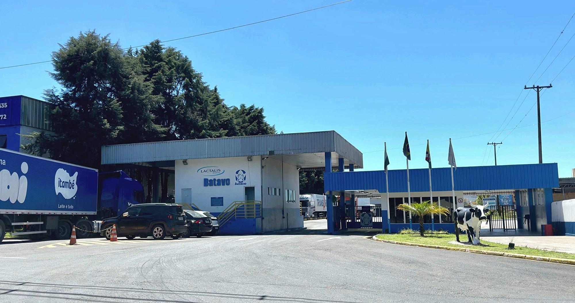 Lactalis realiza processo seletivo para contratação de auxiliar de armazém em Carambeí