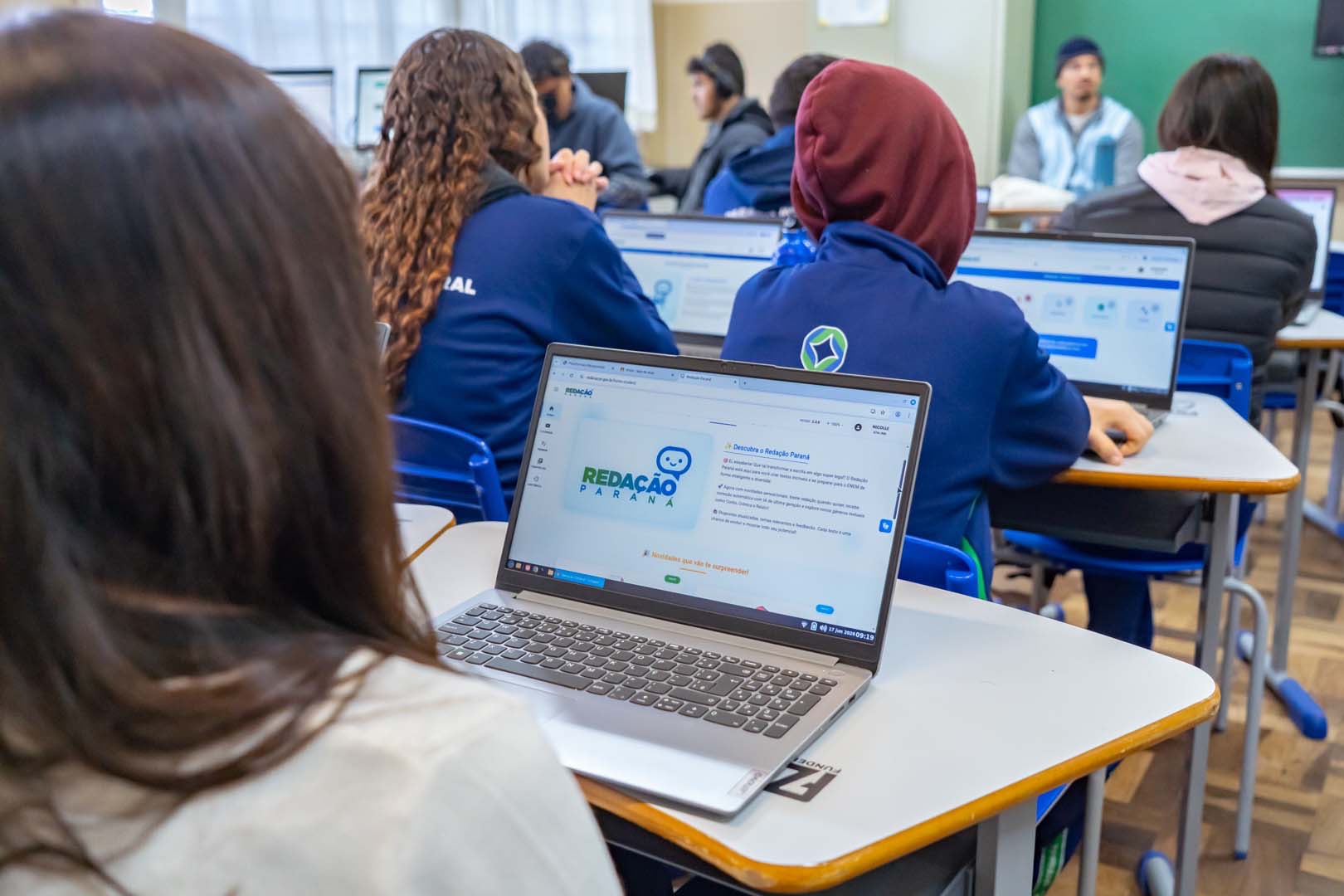 Tutor IA vai auxiliar estudantes da rede estadual de educação na elaboração de redações