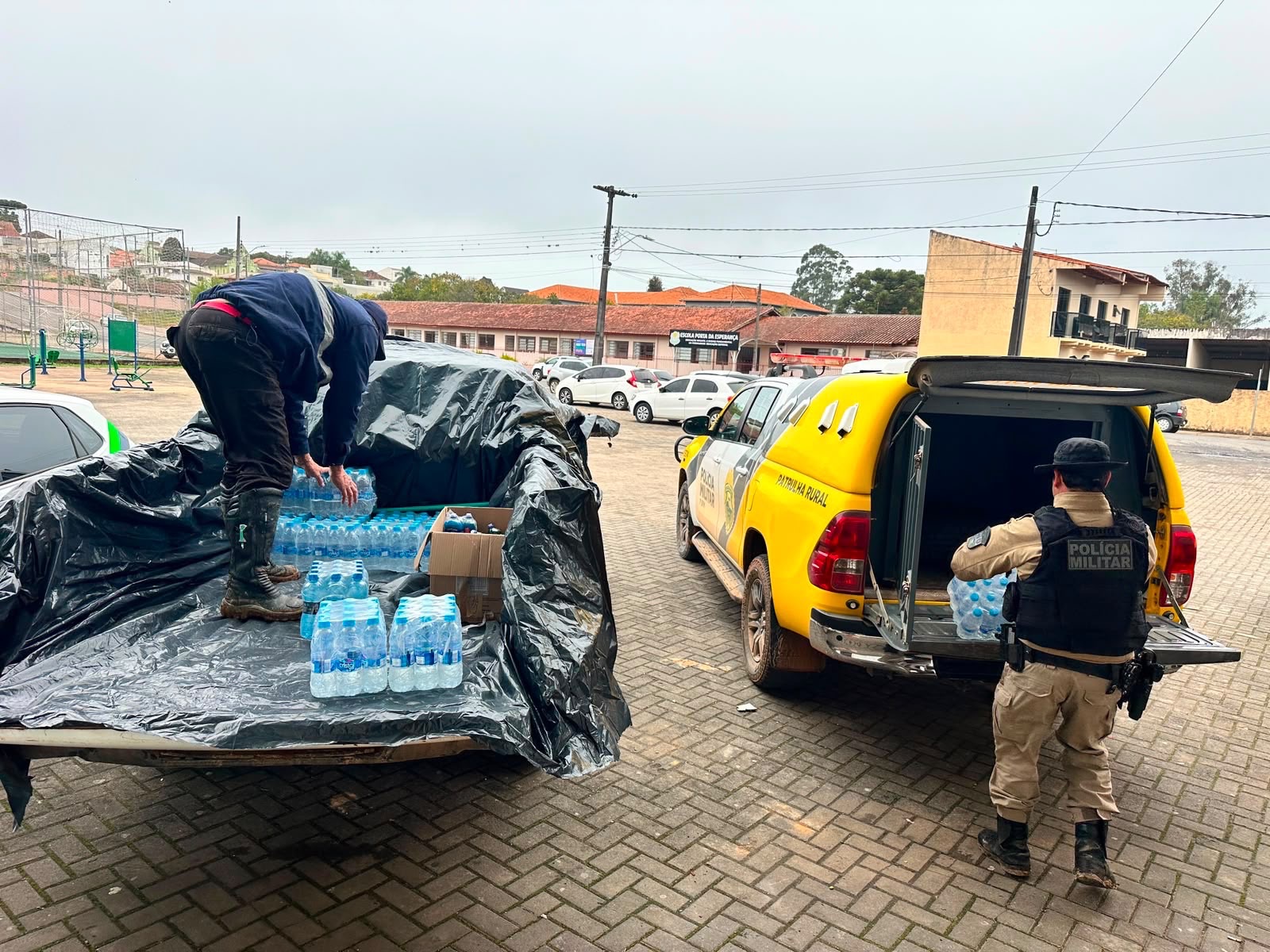 Patrulha Rural reforça apoio às comunidades atingidas pelo tornado em Piraí do Sul