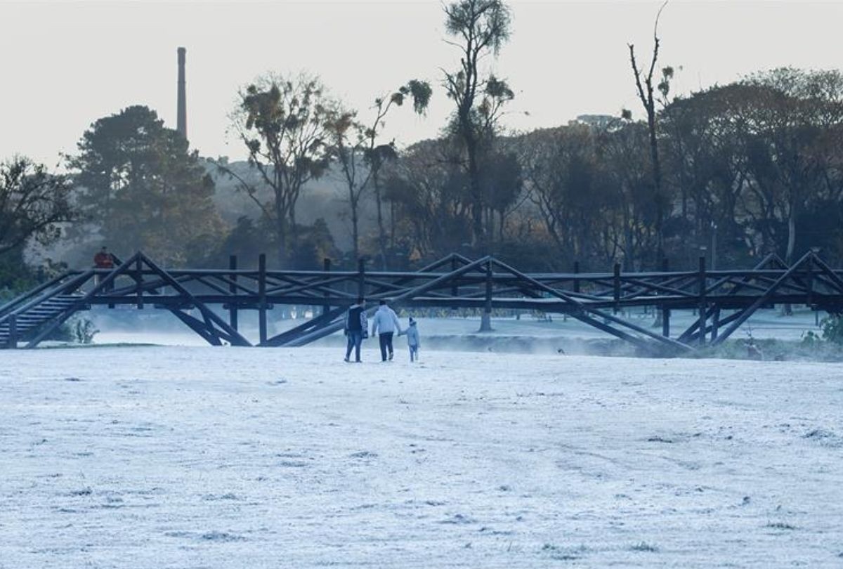 Onda de frio avança pelo Paraná após ciclone e traz mínimas de 6°C
