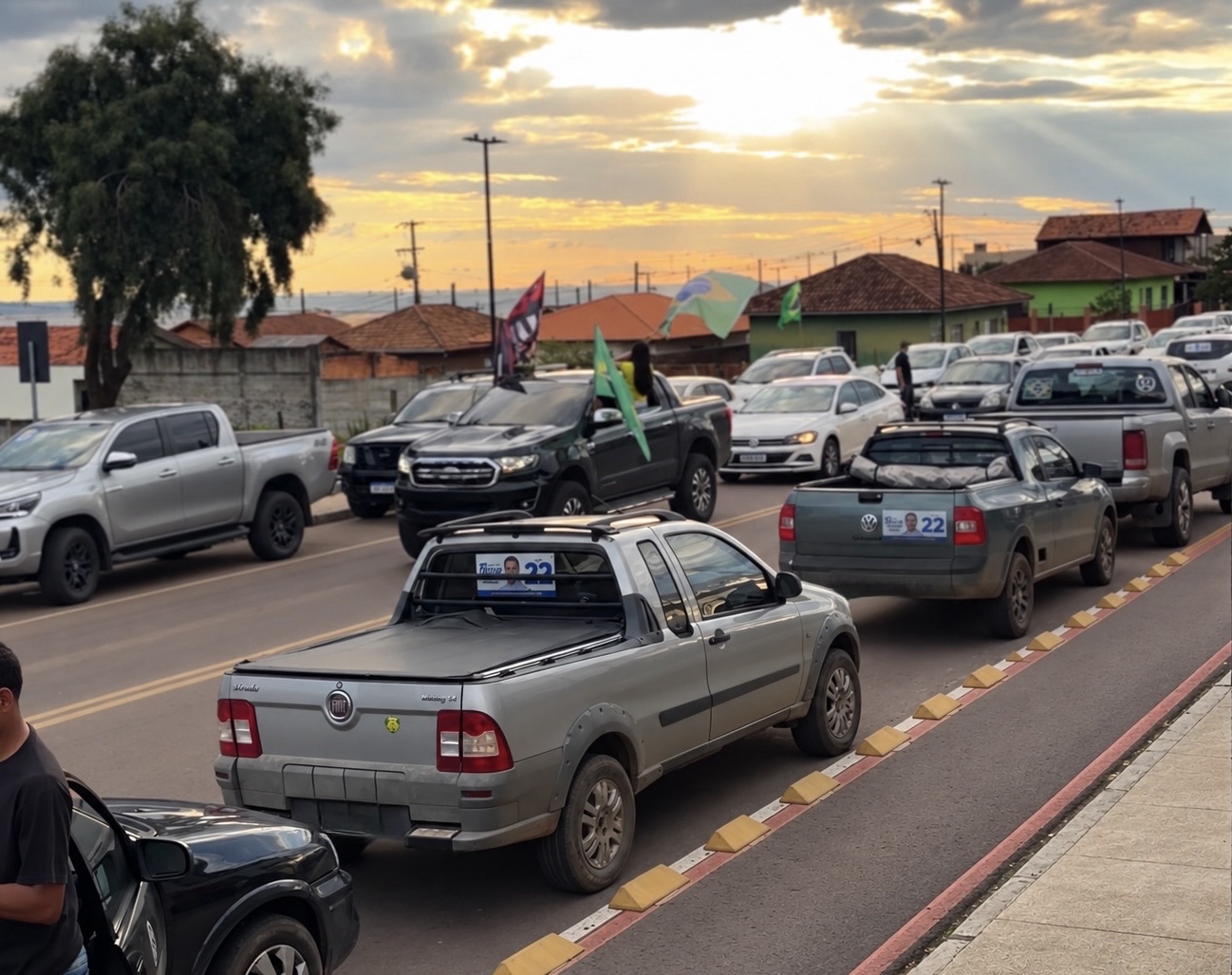 Adesivaço em Carambeí tem cerca de 500 adesivos colados, afirma organização