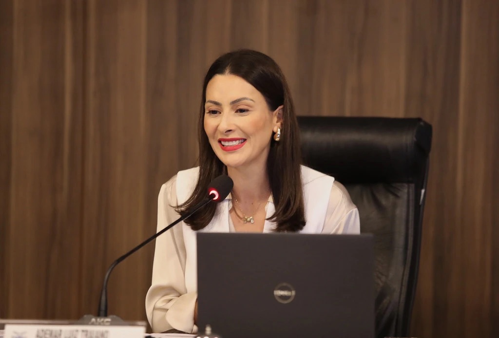 Mabel Canto lidera votação para deputado estadual em Carambeí com 2.517 votos