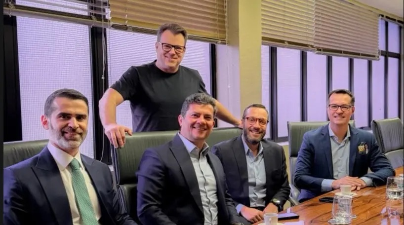 Sergio Moro retoma agenda política e participa de articulação da campanha de Flávio Bolsonaro