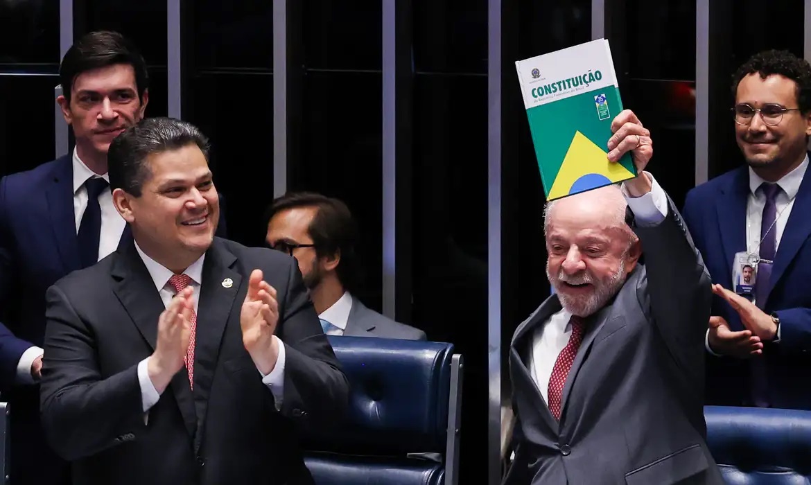 Descanso de trabalhador não quebra empresas, diz Lula após fim da 6×1