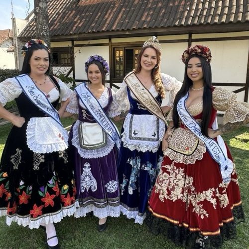 Majestades da München participam do aniversário do Parque Estadual de Vila Velha