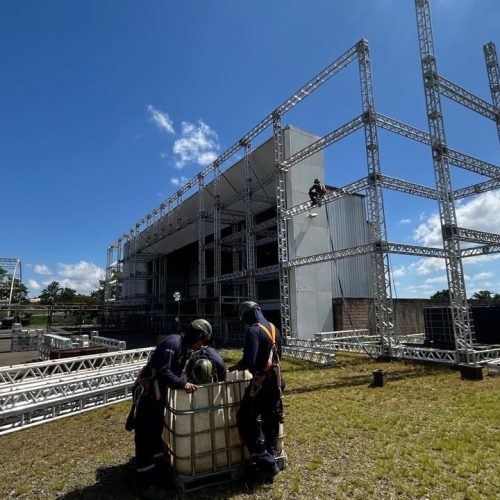 Centro de Eventos recebe megaestrutura para a 34ª Münchenfest