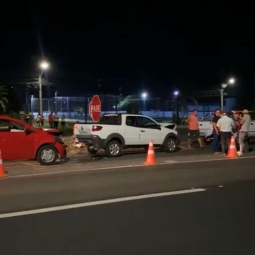 PRE registra engavetamento no acesso ao Boqueirão em Carambeí