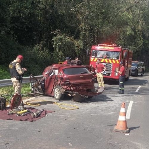 Acidente na região deixa motorista morto após colisão lateral