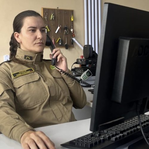 Policial orienta mãe por telefone e salva bebê engasgado na região