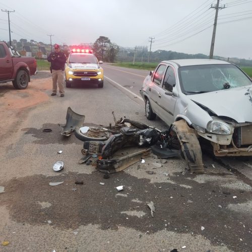 Grave acidente em Castro termina com motociclista ferido e prisão por embriaguez