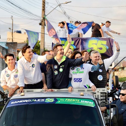 Ratinho Junior participa de carreata em Castro nesta sexta-feira