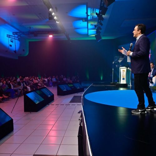 Em evento nacional, Aliel Machado detalha aplicação da Lei do Mercado de Carbono