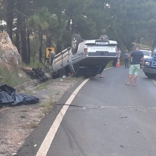 Caminhonete envolvida em acidente com duas mortes tinha placas de Carambeí