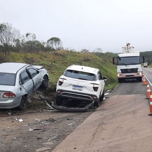 Acidente na PR 151 deixa cinco feridos