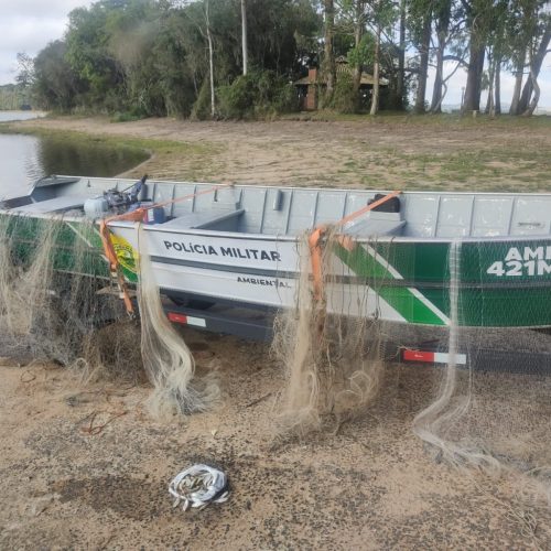 Polícia Ambiental flagra pesca predatória e prende homem&nbsp;na região