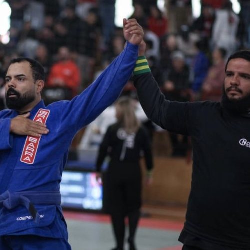 Carambeiense é campeão de Jiu-Jítsu na Compnet Gracie Barra 2025 em Curitiba