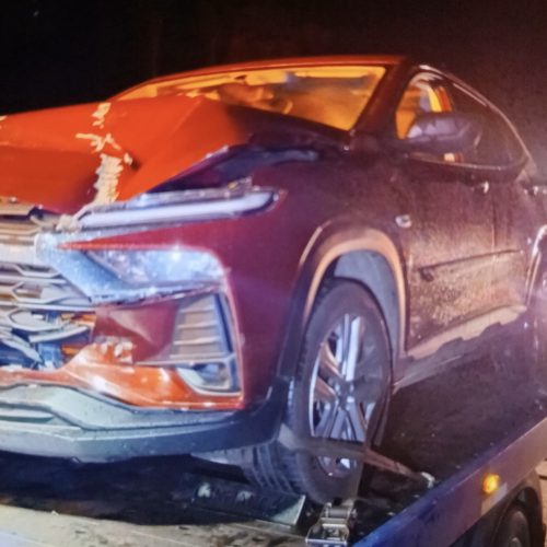 Colisão traseira envolve três veículos na PR-151