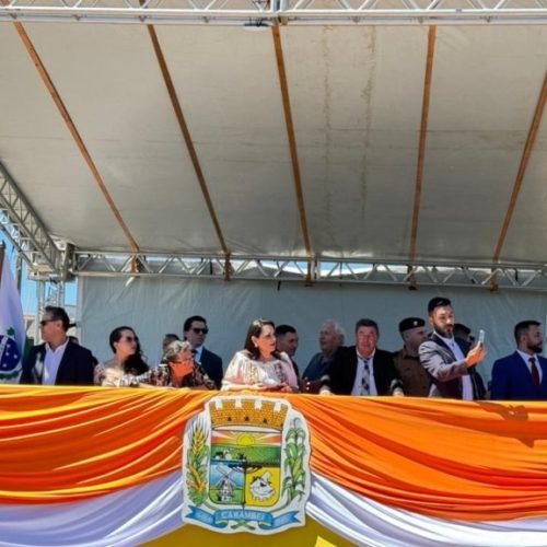 Desfile Cívico em Carambeí celebra 29 anos de história