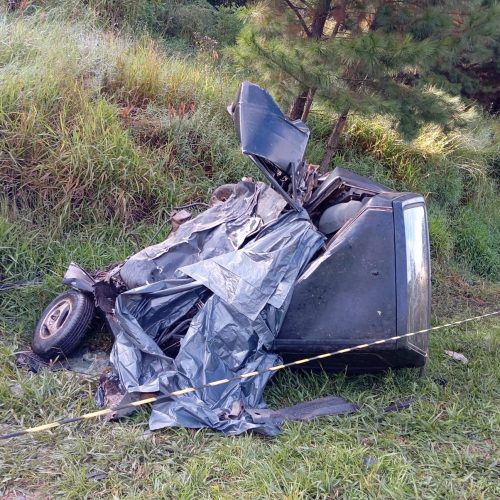 Colisão frontal na PR-151 deixa dois mortos 