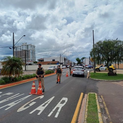 Polícia Militar realiza AIFU em Carambeí com foco na segurança viária