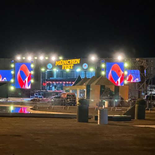 VÍDEO: Teste de iluminação do palco da München chama atenção no céu