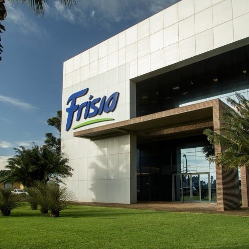 Frísia abre vagas operacionais e recebe currículos em Carambeí