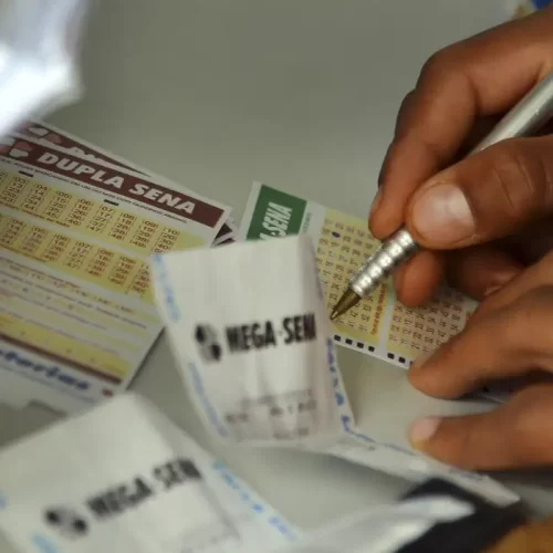 Mega-sena acumula e tem prêmio estimado em R$ 43 milhões