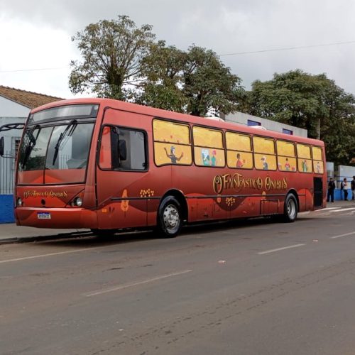 Carambeí recebe ônibus de experiência imersiva sobre o coração