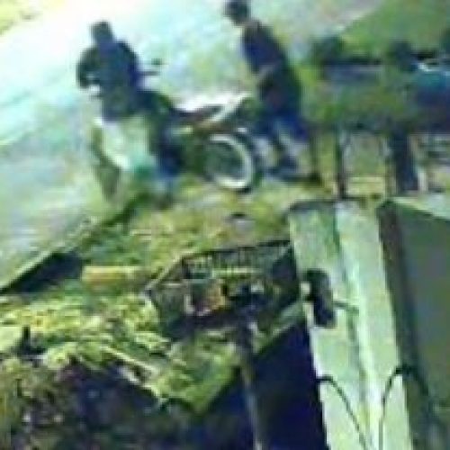 Motocicleta é furtada durante a madrugada em Carambeí