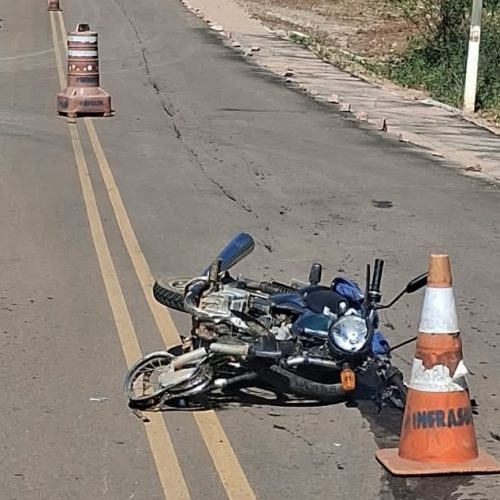Motociclista fica gravemente ferido após colisão frontal no Areião, em Carambeí