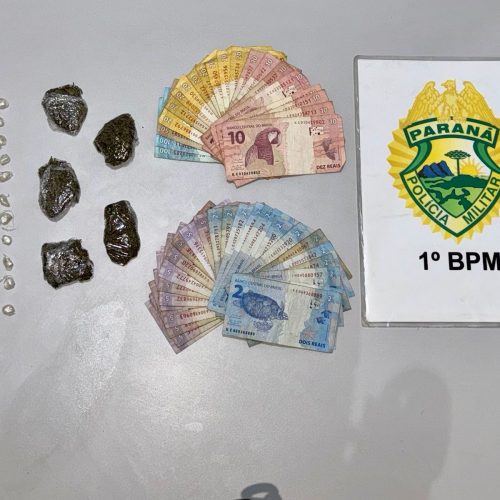 Tráfico de drogas resulta em prisão durante ação da PM