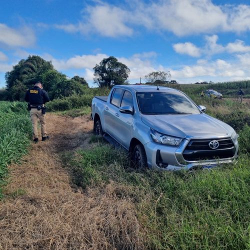 Caminhonete Furtada em SC é recuperada em Carambeí