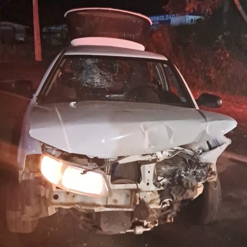 Colisão frontal na região termina com prisões por embriaguez e apreensão de arma