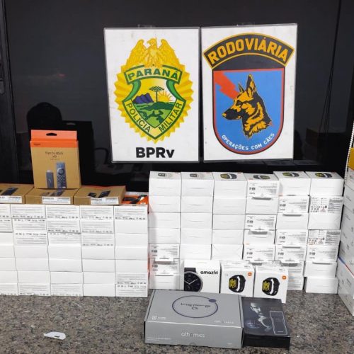 Polícia Rodoviária apreende eletrônicos sem nota fiscal em ônibus na PR-151
