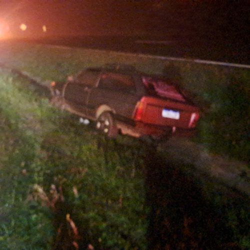 Motorista é encaminhado à delegacia após saída de pista na PR-151, em Castro