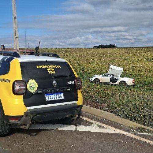 Capotamento deixa motorista ferido em rodovia da região