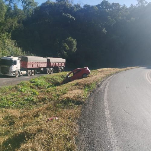 Motorista de 54 anos fica ferido em colisão na região